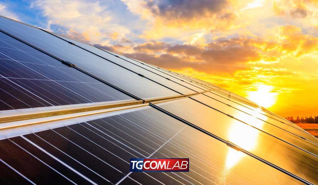 Energia, Aceper: “Priorità Governo? Nuove norme per installazione impianti fotovoltaici”