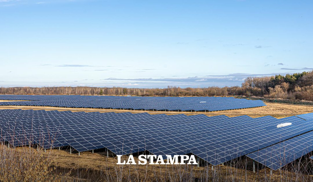 Rinnovabili, crollo del mercato del 29% dopo le restrizioni decise per decreto – La Stampa